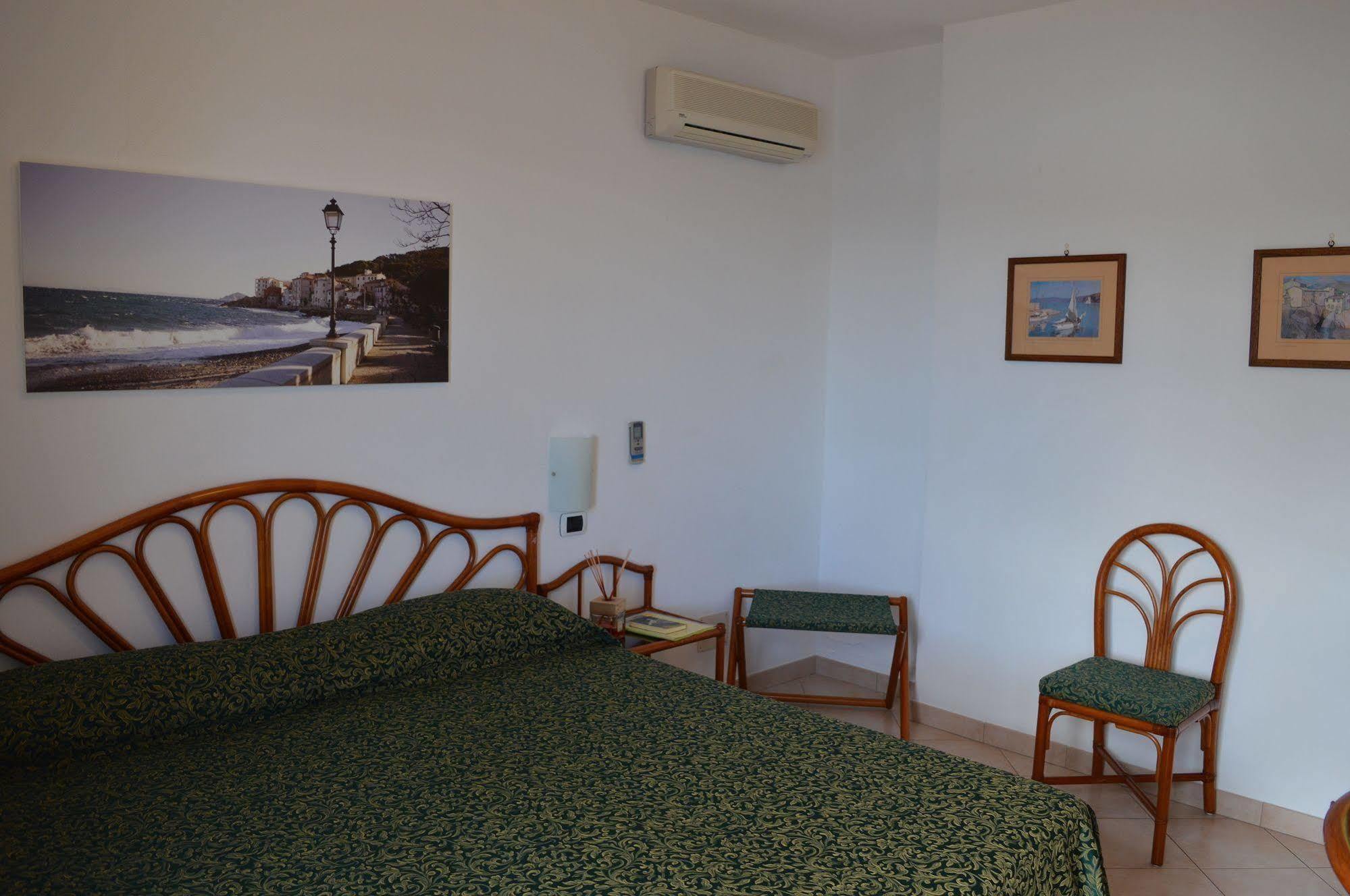 Le Briciole 3* Bagno-Sprizze